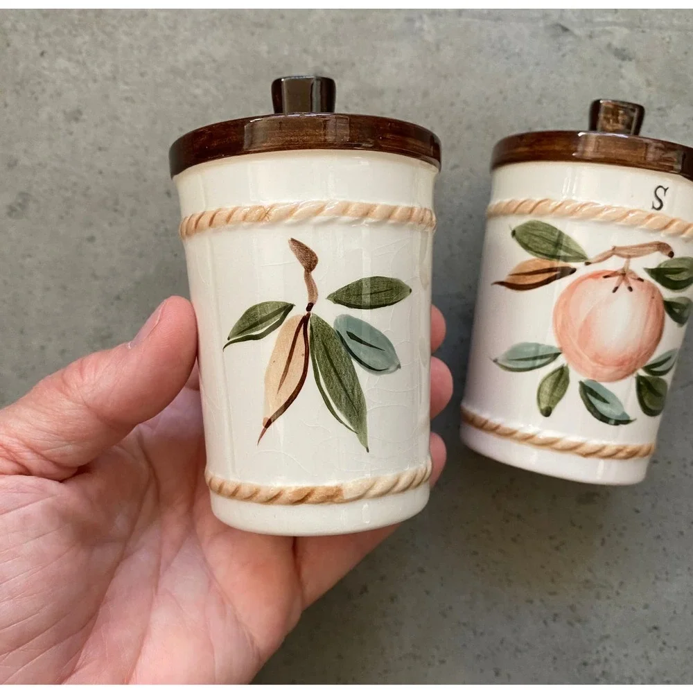 Enesco Japan Peach Motif‎ Salt & Pepper Shakers